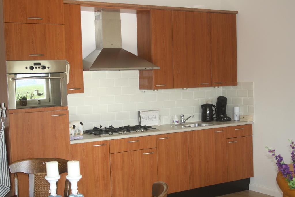 De Nieuwe Stal Appartement Scherpenisse Kamer foto